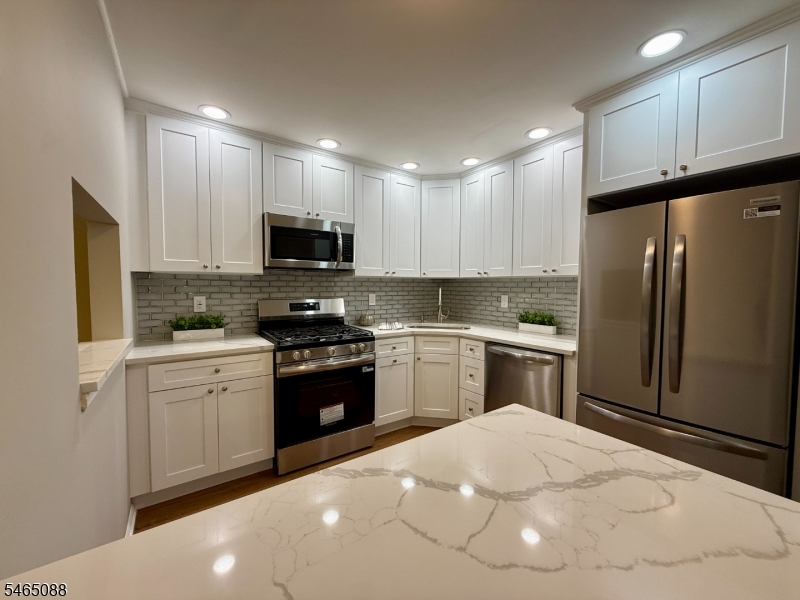 329 Penns Way, Bernards Twp.