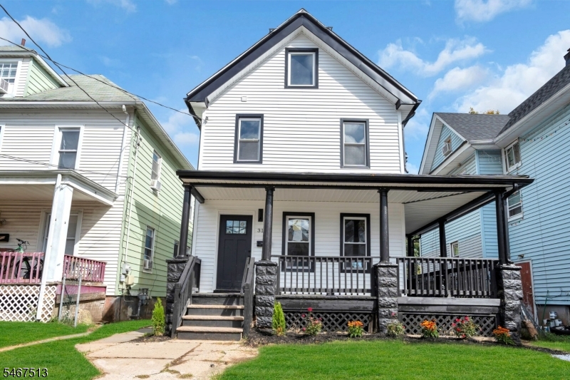 317 Lee Pl, Plainfield City