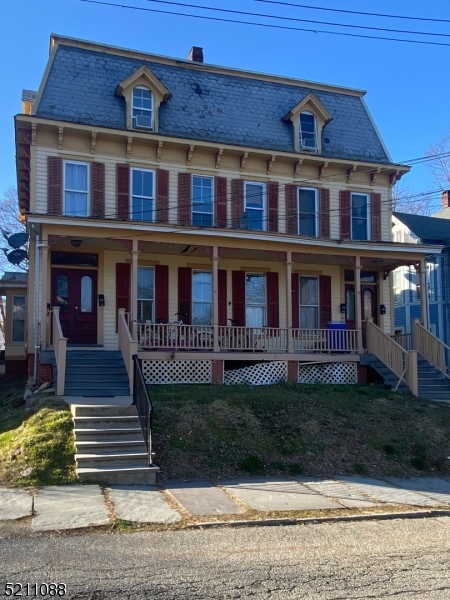 312 Church Street, Hackettstown Town
