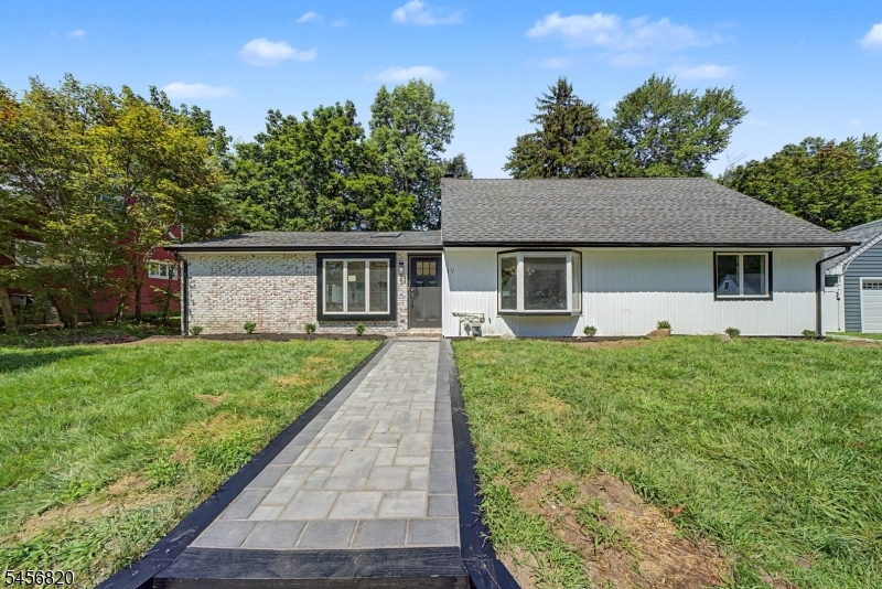 19 Ferndale Rd, Wayne Twp.