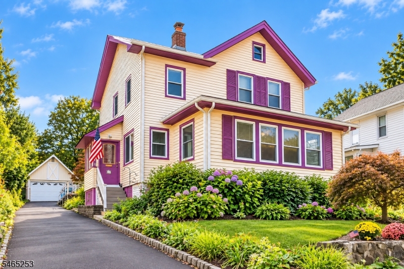 62 Riggs Pl, South Orange Village Twp.