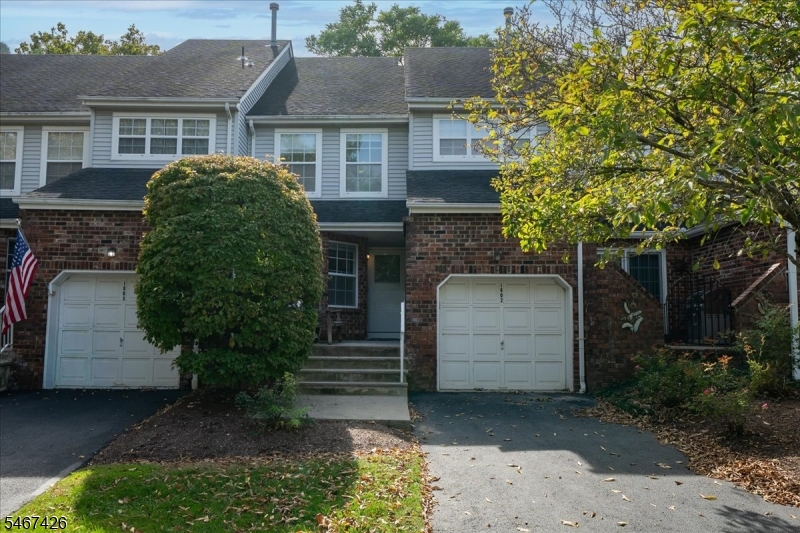 1802 Scarlett Dr, Washington Twp.