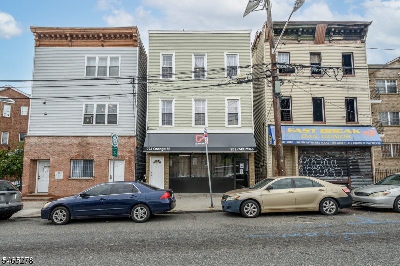 294 Orange St, Newark City