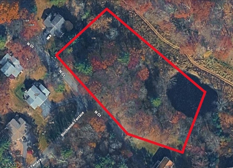 112 North Court, Montague Twp.