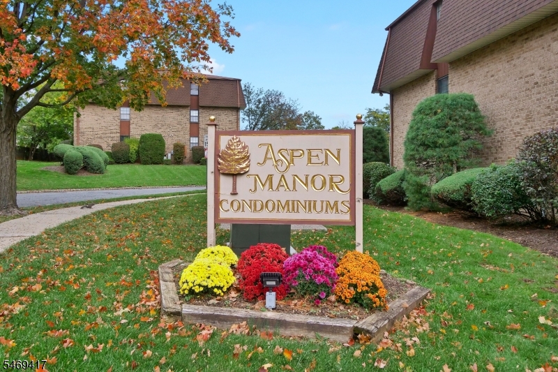 23 Powderhorn Ct Unit 23, Woodbridge Twp.
