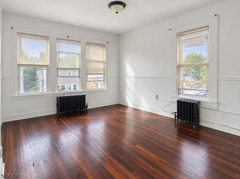 374 Myrtle Ave Unit 1, Irvington Twp.