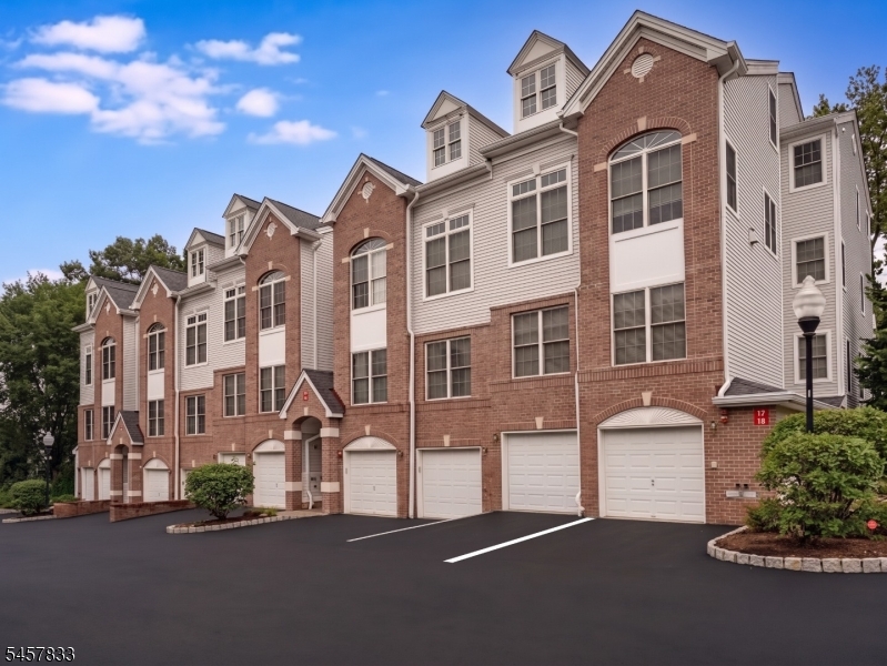 9 Goffle Brook Ct, Hawthorne Boro