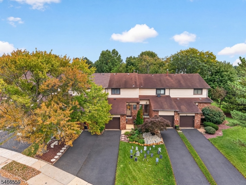 55 Chelsea Cir, Raritan Twp.