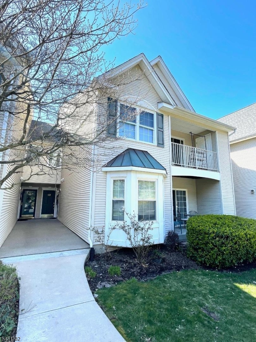 122 Cambridge Ct Unit 122, Clifton City