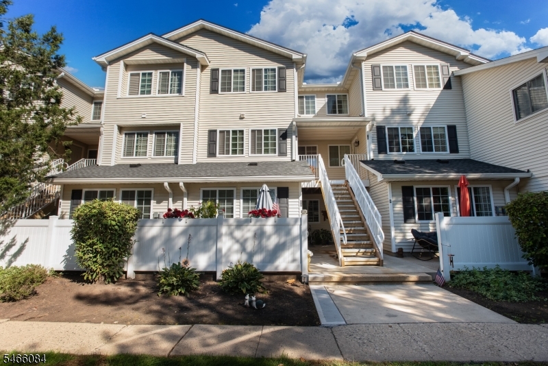 12 Cortland Ln, Bedminster Twp.