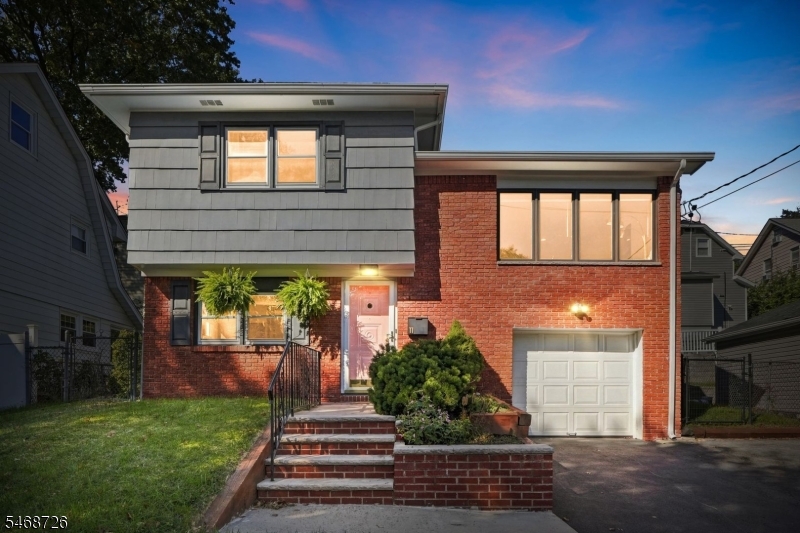 11 Freeman Pl, West Orange Twp.