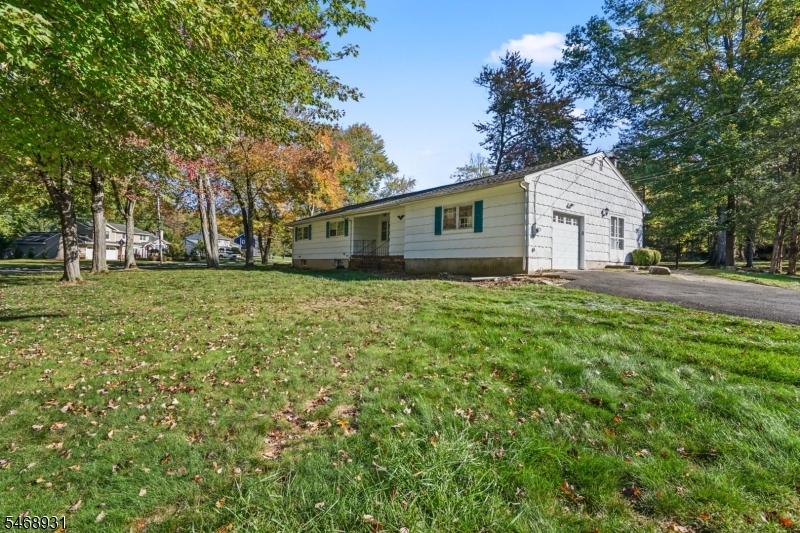 1138 Papen Rd, Bridgewater Twp.