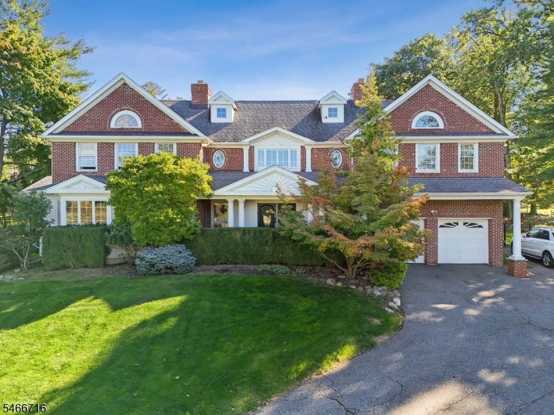 586 Prospect Ave, West Orange Twp.