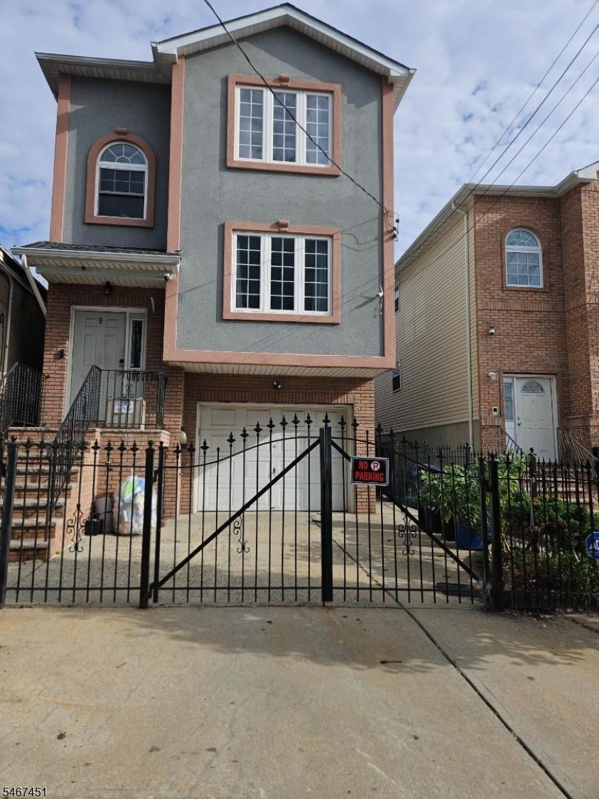 9 Stanton St, Newark City