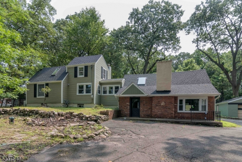 496 Manchester Ave, North Haledon Boro