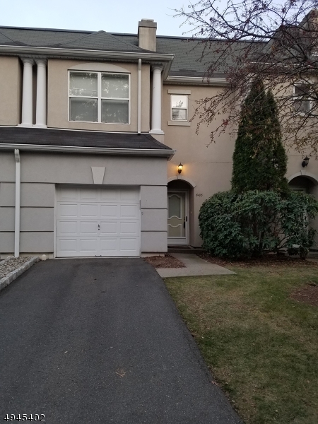 8103 Burgundy Way, Wayne Twp.