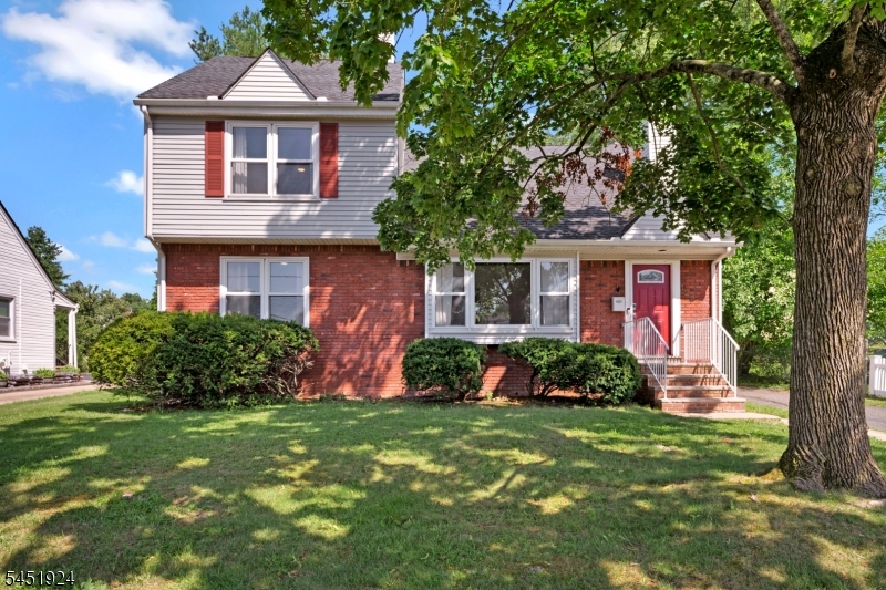 122 Mercer St, Somerville Boro