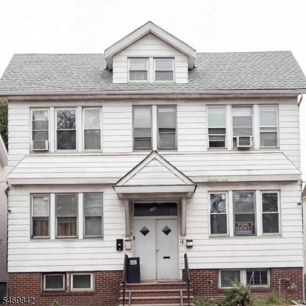 106 S Devine St, Newark City
