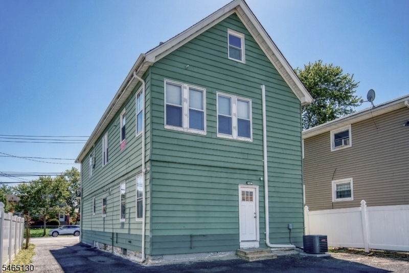 906 Roselle St Unit 2, Linden City