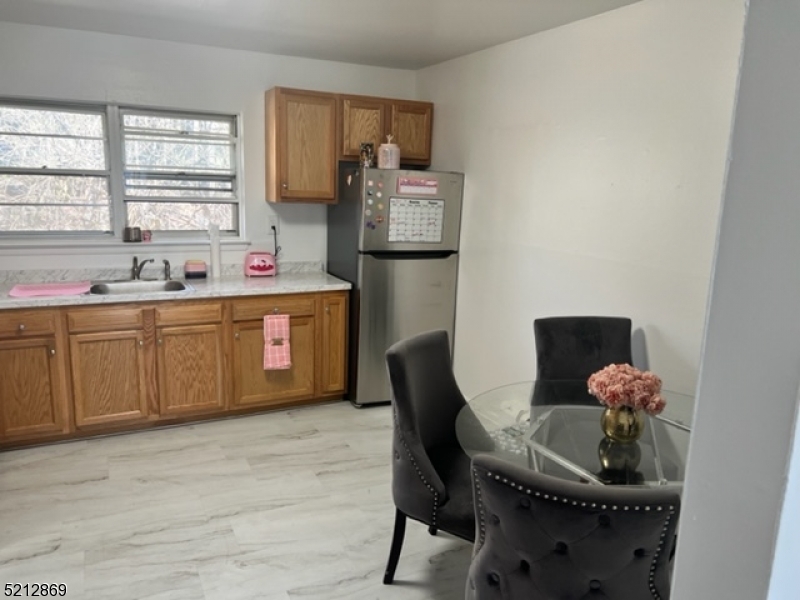 29 Paterson Ave Unit 39b, Newton Town