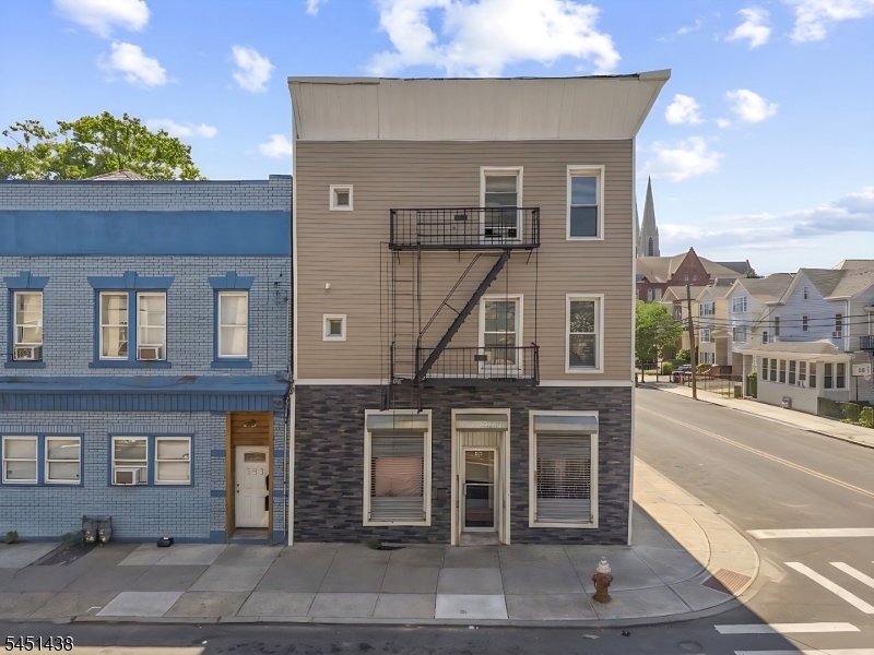 201 3rd St, Elizabeth City