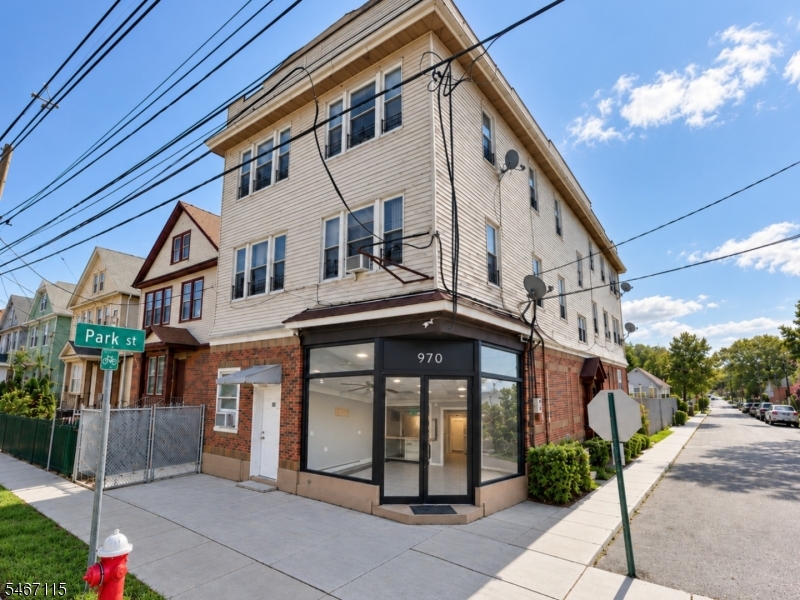 970 W Grand St, Elizabeth City