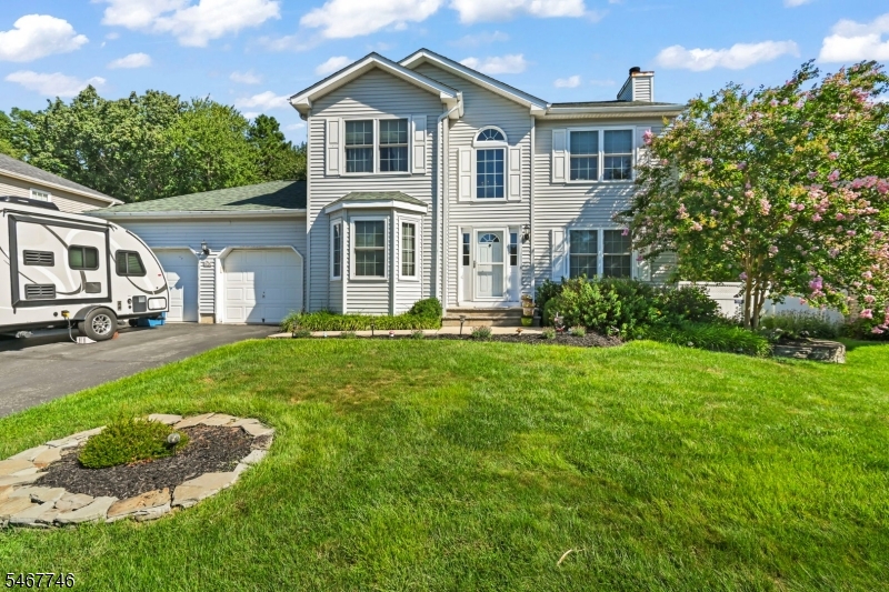 52 Diamond Ln, Howell Twp.