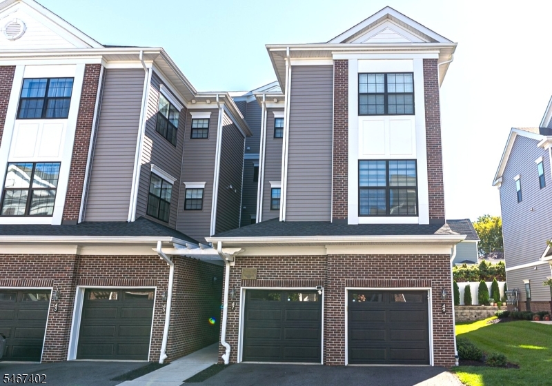 49 Harvest Way, Little Falls Twp.