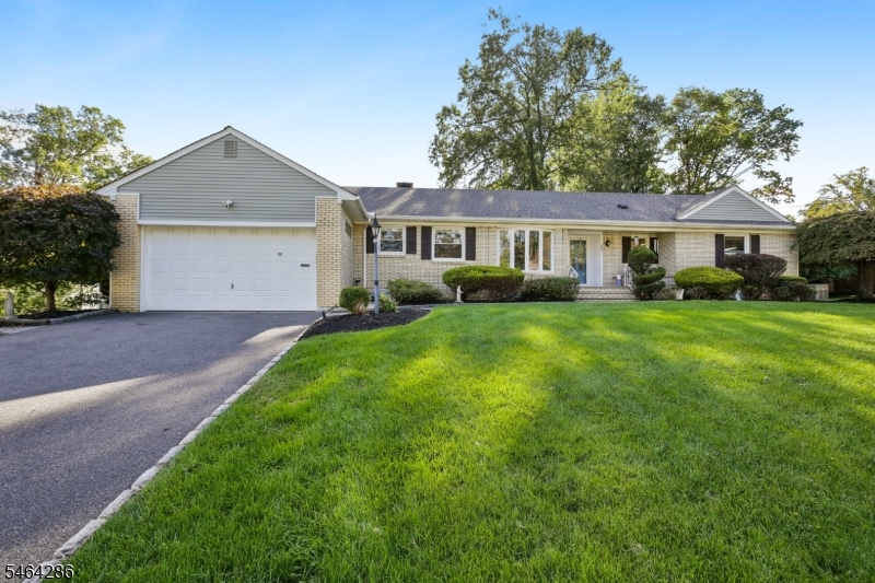 351 Old Tote Rd, Mountainside Boro