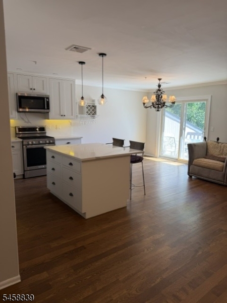 19 paris circle Unit 19, West Orange Twp.