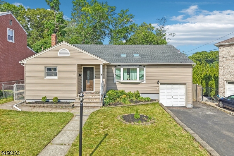 84 Howard Pl, Nutley Twp.