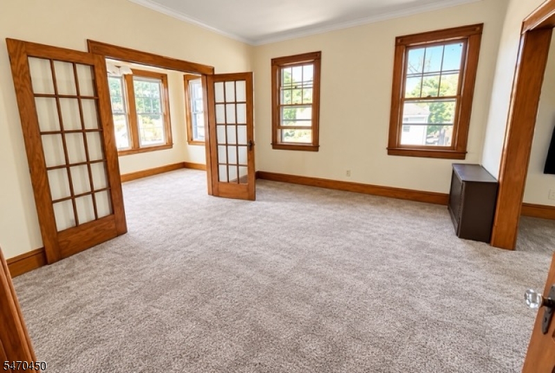 313 Ashton Ave, Linden City