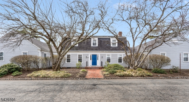 19 E Main St, Mendham Boro