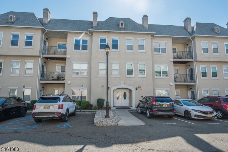 324 Brittany Dr, Wayne Twp.