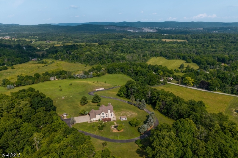 130 Pond School Rd, Wantage Twp.