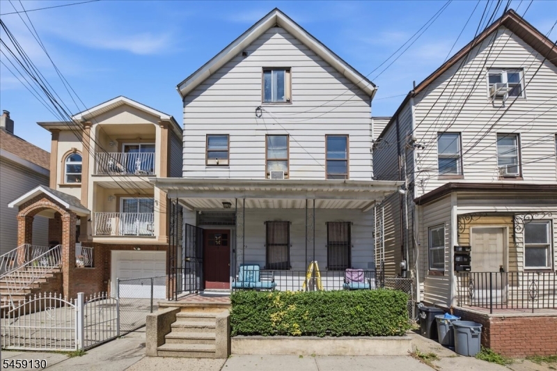 70 4Th St, Elizabeth City
