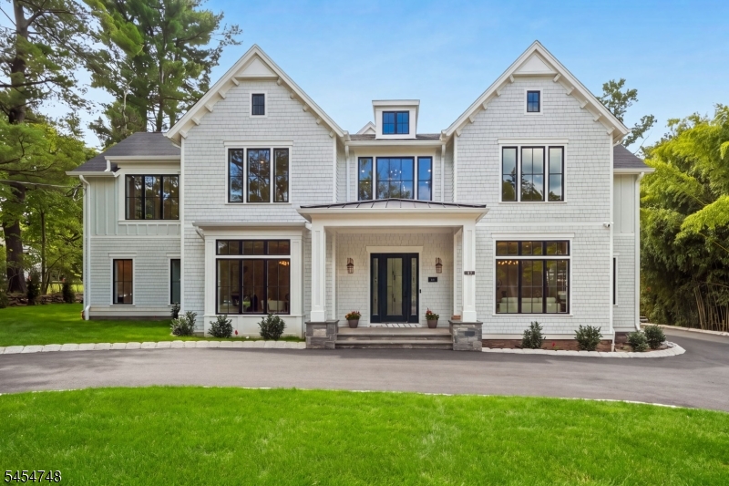 45 Great Hills Rd, Millburn Twp.