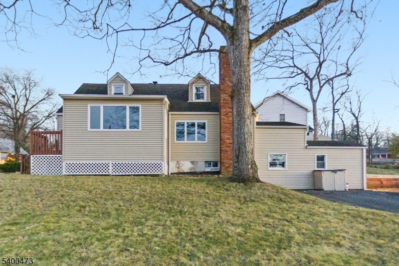 83 Mountain Blvd, Watchung Boro