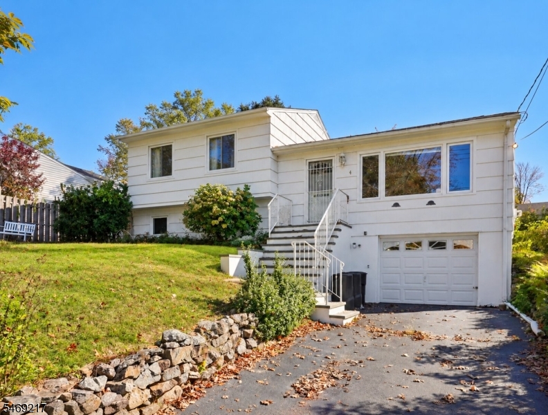 4 Nautical Ter, Jefferson Twp.