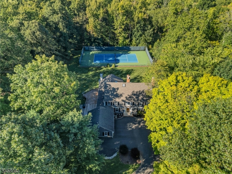 15 SANDALWOOD DRIVE, Warren Twp.
