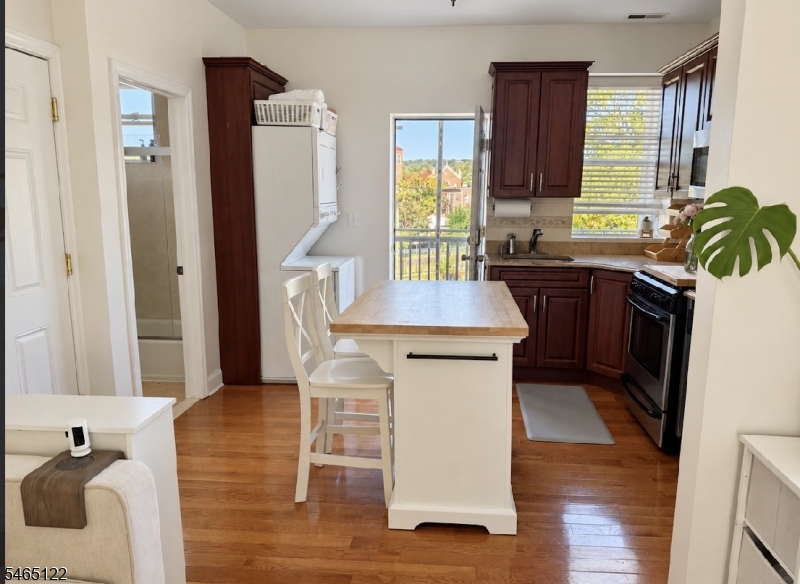 80 Bay St Unit 9, Montclair Twp.