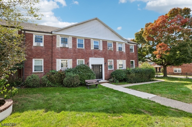 349 Bloomfield Ave Unit 154, Verona Twp.