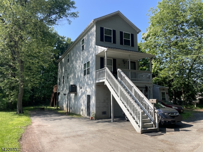 42 Riverlawn Dr, Wayne Twp.