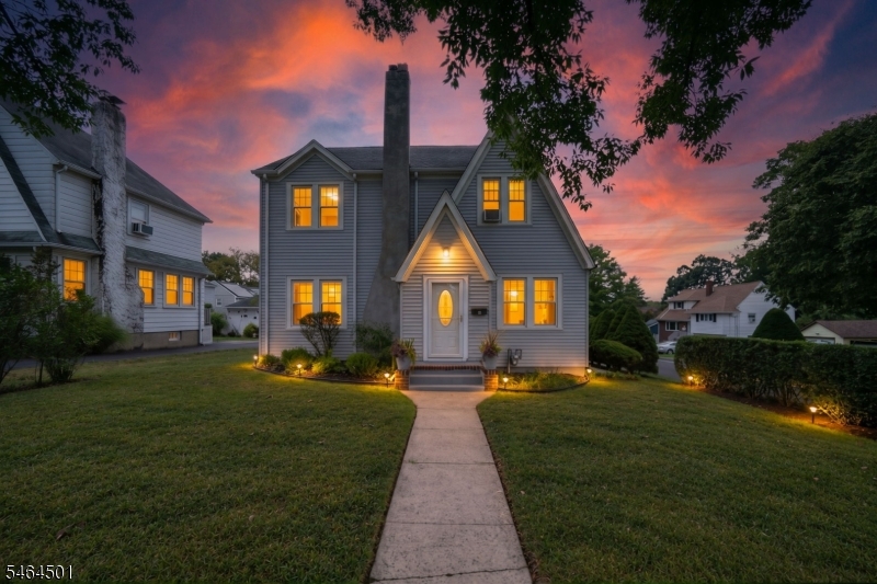 88 Lindbergh Blvd, Teaneck Twp.