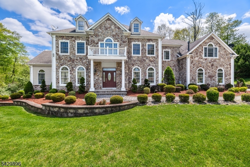 8 Peach Tree Ln, Chester Twp.