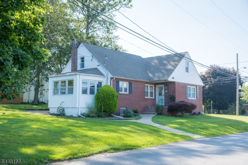 1 Tonneson Dr, Roxbury Twp.