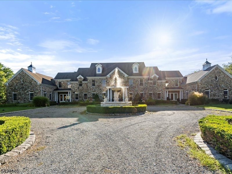 406 Caruso Ct, Branchburg Twp.