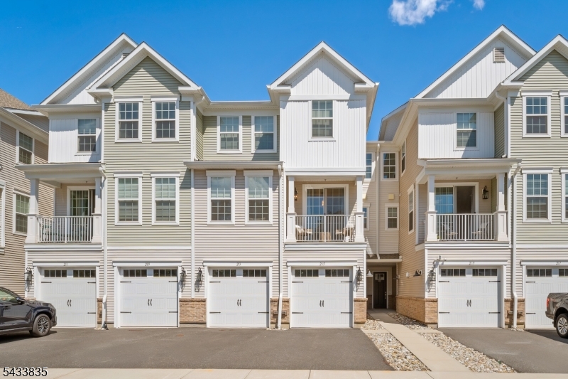 215 Park Ln, Dunellen Boro