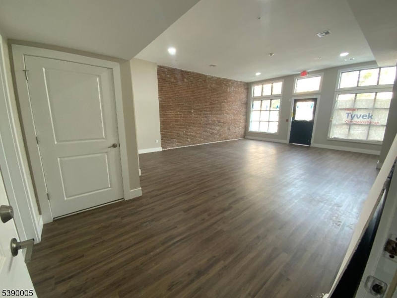 120 Elm St, Newark City