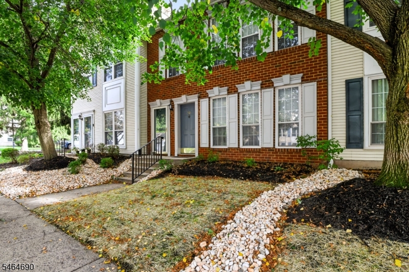 90 Edward Dr, Franklin Twp.